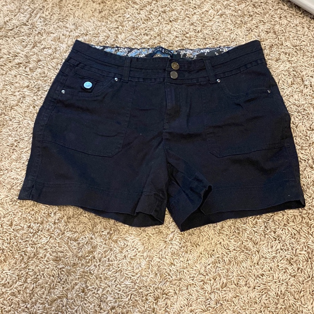 One5one black cargo shorts